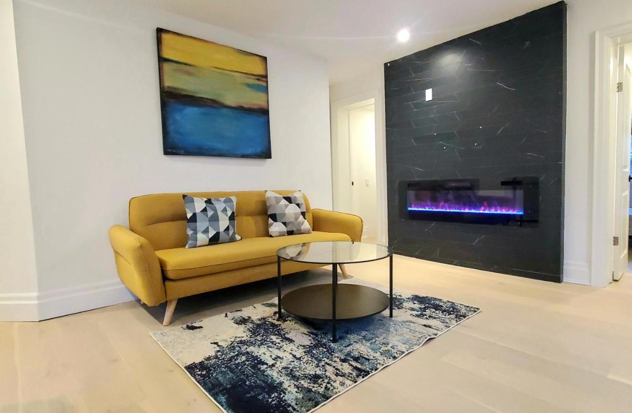Private Room With Garden, 25 Min To Downtown * Toronto